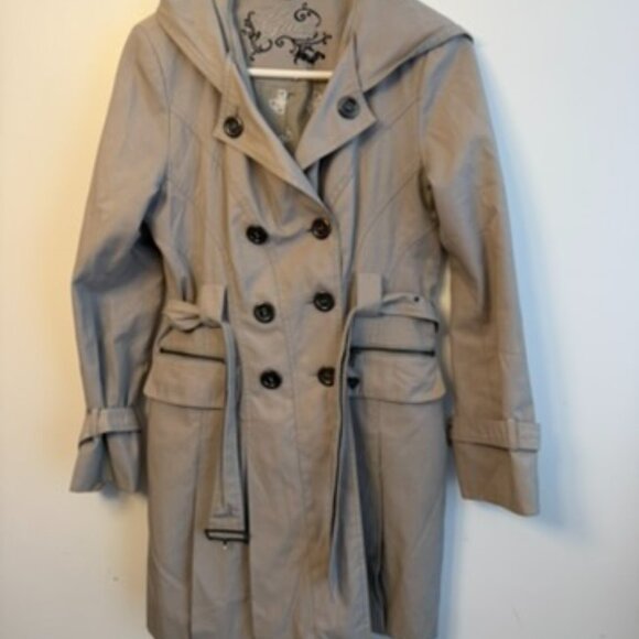 GUESS Beige Belted Raincoat – Women’s Size Medium - Picture 8 of 8